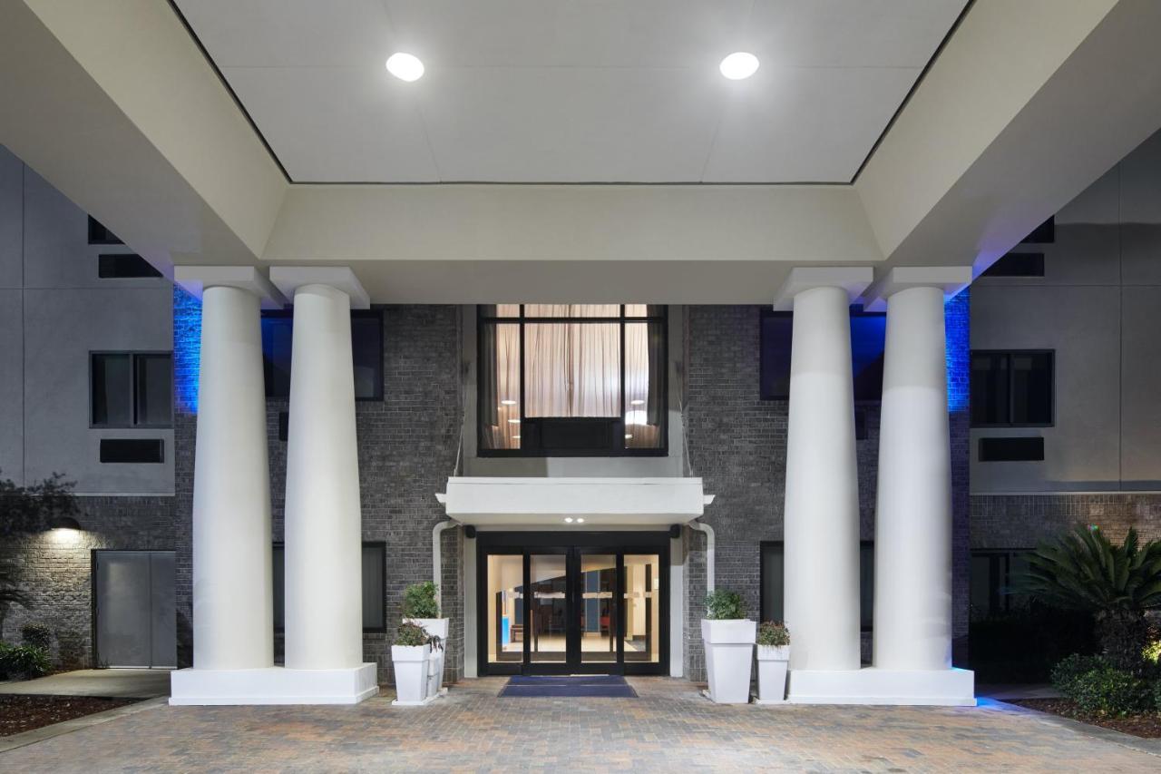 Holiday Inn Express Hotel & Suites Pensacola-West Navy Base By Ihg Beach Haven Exterior foto