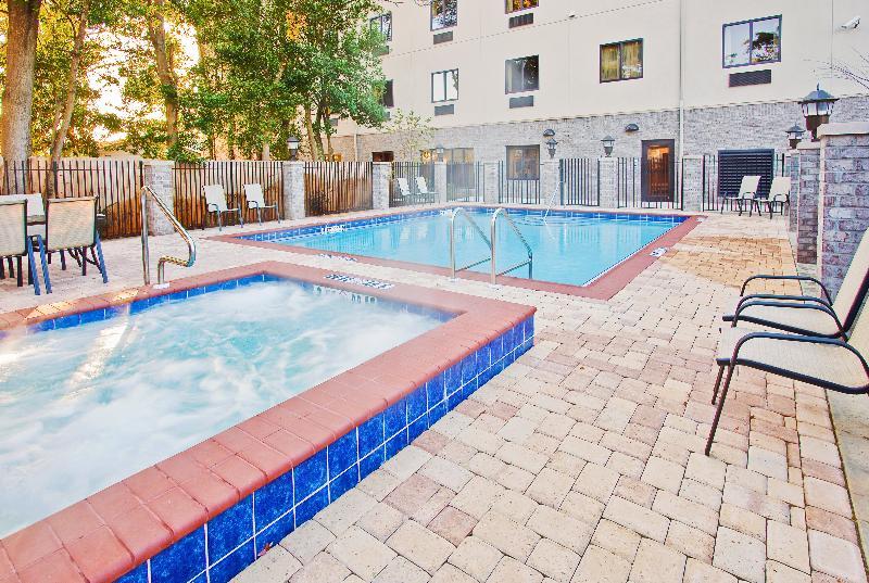 Holiday Inn Express Hotel & Suites Pensacola-West Navy Base By Ihg Beach Haven Exterior foto